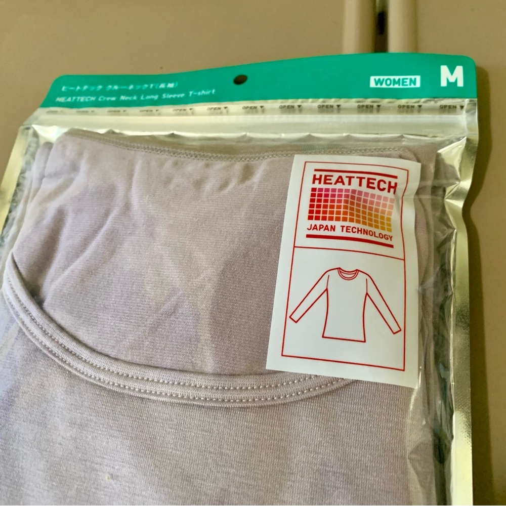 Uniqlo Women's Long Sleeve Tee - Light Gray (unopened)